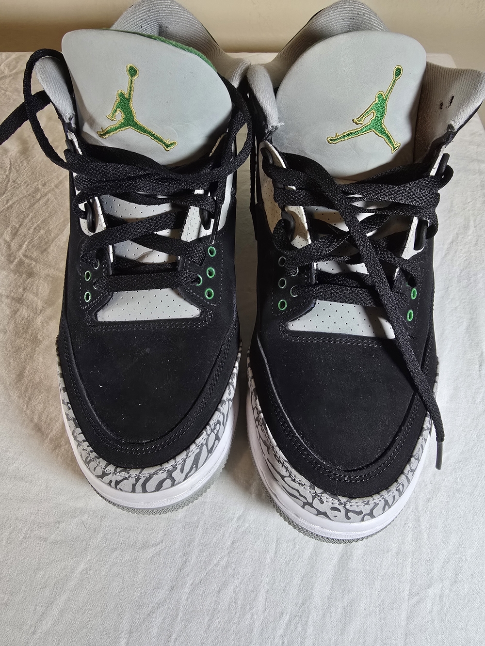 Air Jordan 3 Retro "Pine Green" Black/Cement Grey CT8532-030